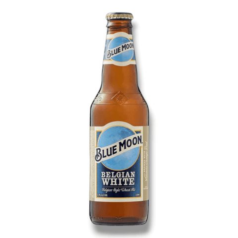 Blue Moon 330ml – freigestellte Einzelflasche, unfiltriertes Weißbier mit Orange und Koriander