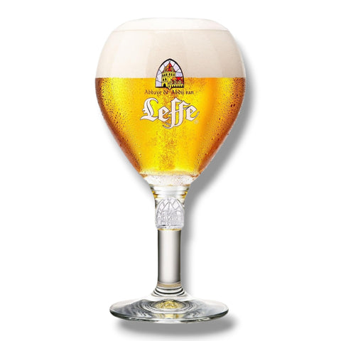 Leffe Bierkelch 0,33 l mit goldgelbem Bier und cremiger Schaumkrone